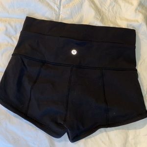 Lululemon booty shorts